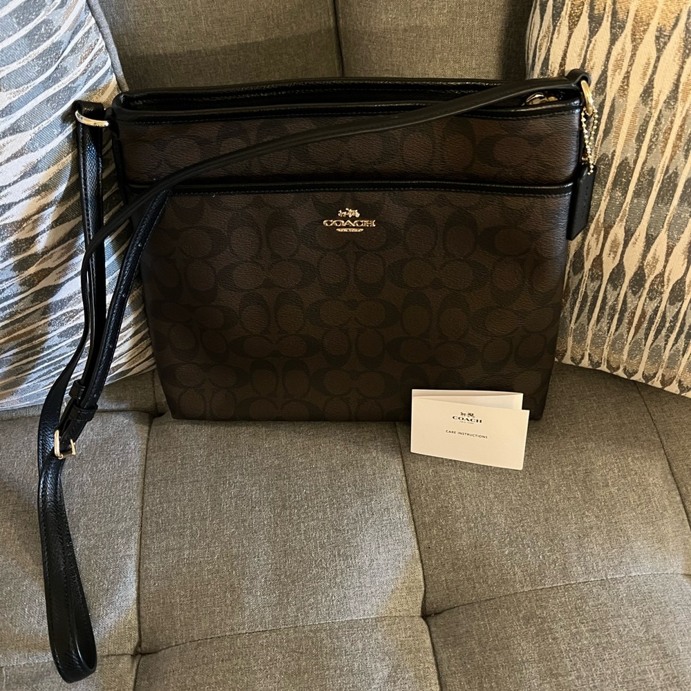 Coach crossbody new WOT